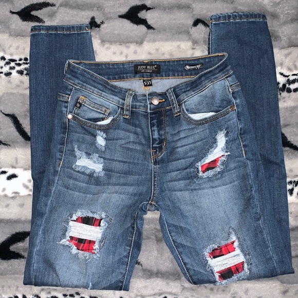 Judy Blue Denim - JUDY BLUE Skinny Fit Distressed Jeans - 5/27